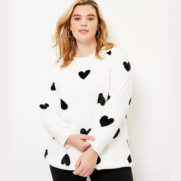 NWT Loft Faux Fur Heart Sweater - Picture 1 of 2